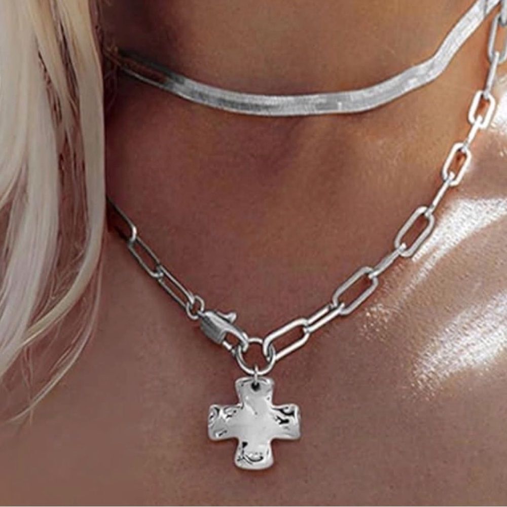 NEW Real white gold plated Silver Cross
Pendant Necklace
